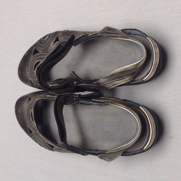 Naot shoe - Picture 3 of 4